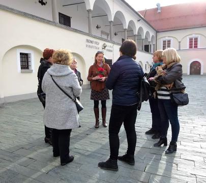 l_242041FB_IMG_1564693371303