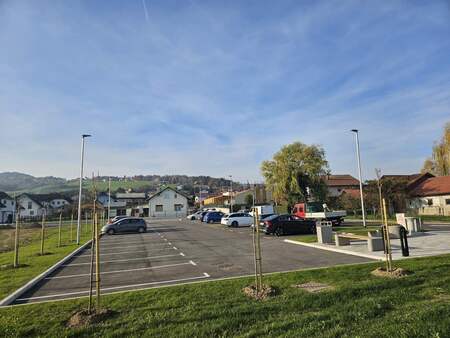 IMG-bf3aeaf7e5bde463363cc8b56a443b0c-V